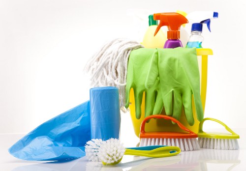 Professional house cleaning service for SE23 kitchens and bathrooms