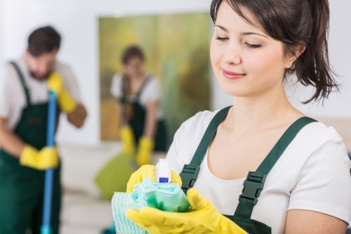 Oven cleaning preparation checklist for SE23 customers